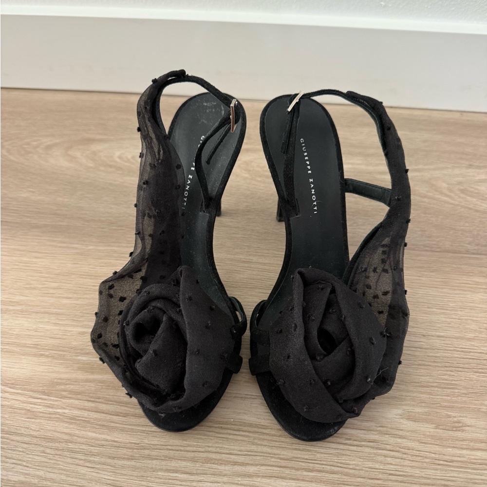 Giuseppe Zanotti Black Sandals with Rose Detail
